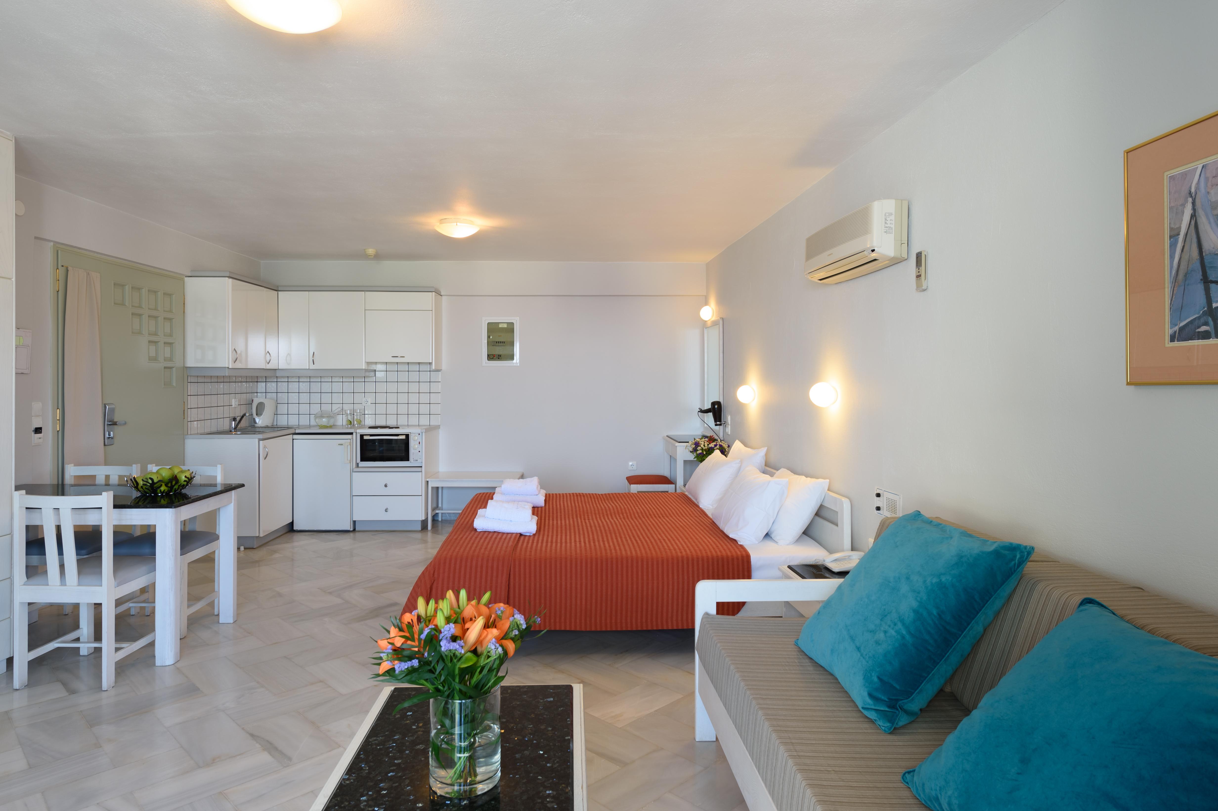 Alantha Apartments Agios Nikolaos  Exterior photo